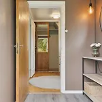 Stylish Private In Lofoten בית הארחה
