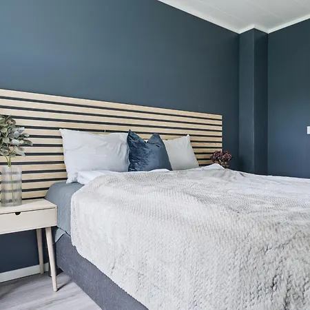 Stylish Private In Lofoten Guest house 3*