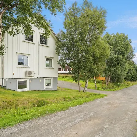 Stylish Private In Lofoten Guest house 3*