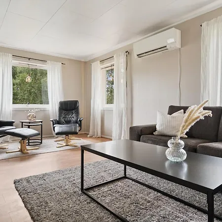 Stylish Private In Lofoten Guest house 3*