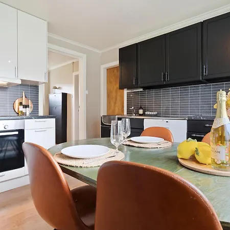 Stylish Private In Lofoten 3*